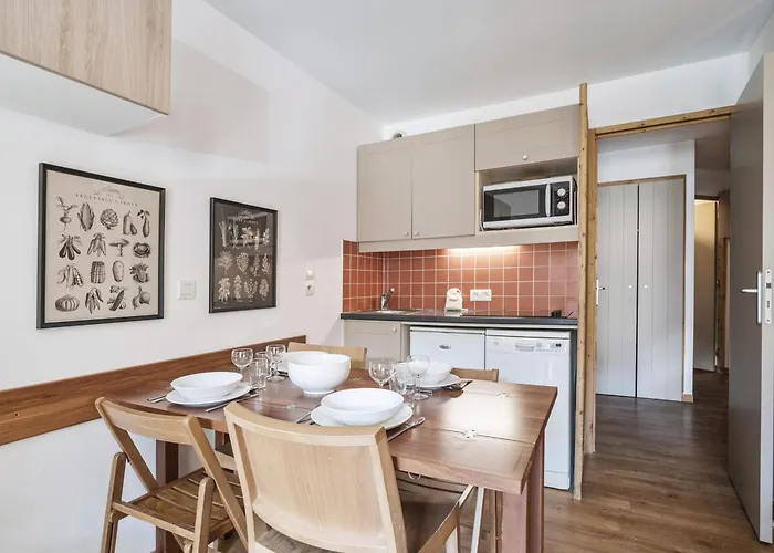 : Moderne 4 Pers Avec Parking Et Vue Sur Pistes - Fr-1-640-66 Val Thorens