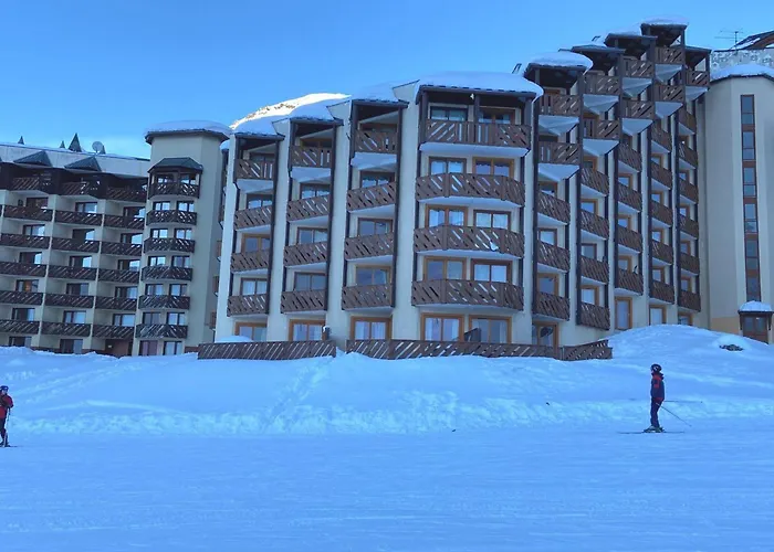 : Moderne 4 Pers Avec Parking Et Vue Sur Pistes - Fr-1-640-66 *